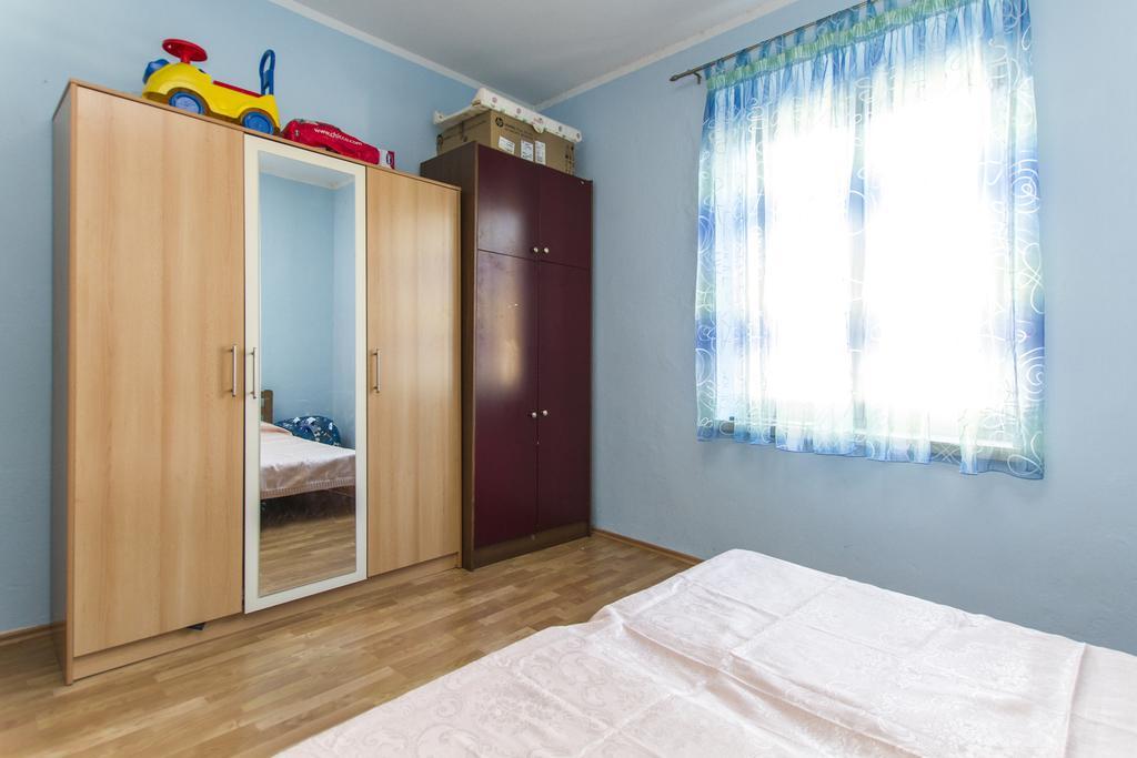 Apartment Amber Koromačno Δωμάτιο φωτογραφία